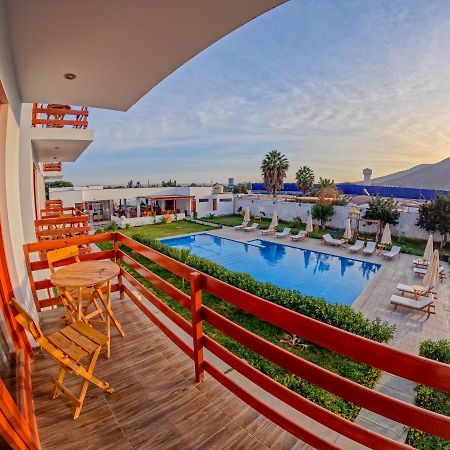 Hotel La Colina Серро-Прието Экстерьер фото